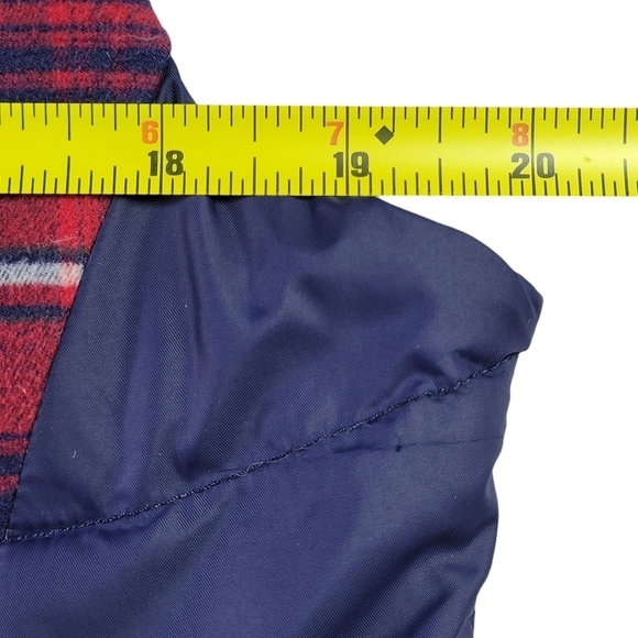 The North Face 700 Puffer Vest Women Size M Goose Down Zip Snaps Red Navy Plaid - Picture 13 of 14